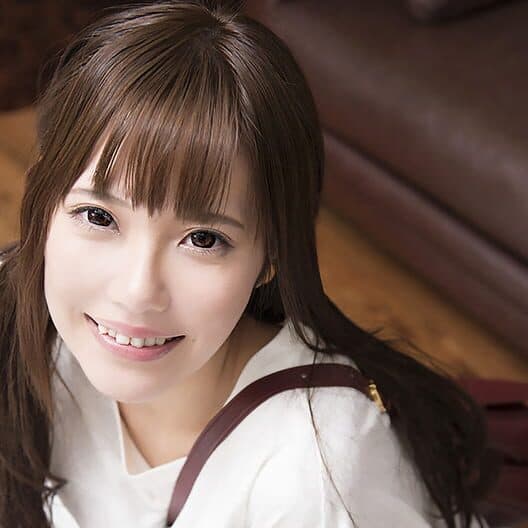 Обложка Pure Electric Love "Look at my eyes!" Moe Yamauchi