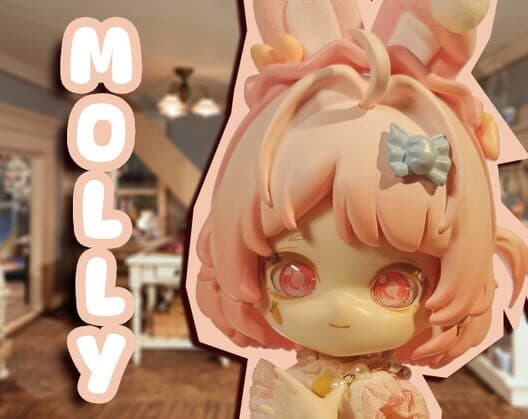 Обложка Molly: The Near Mint Hero