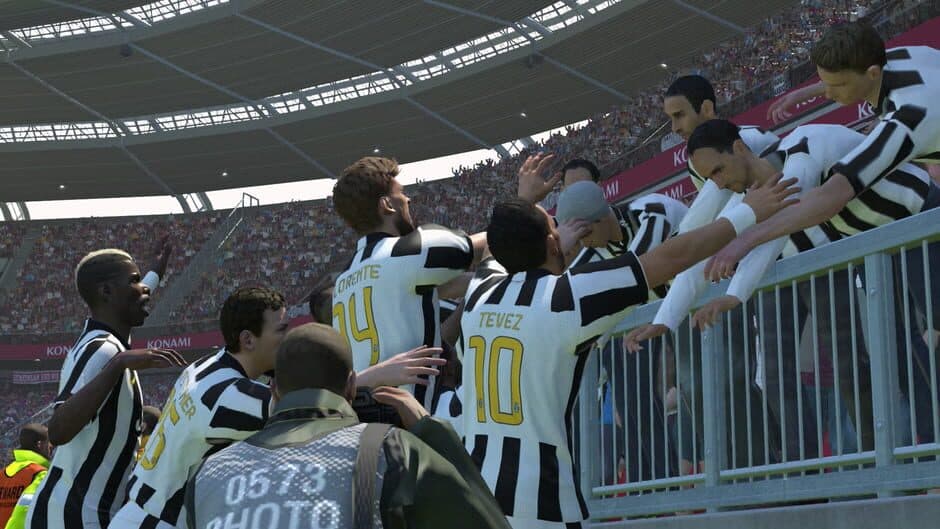 Скриншот 1 из Pro Evolution Soccer 2015