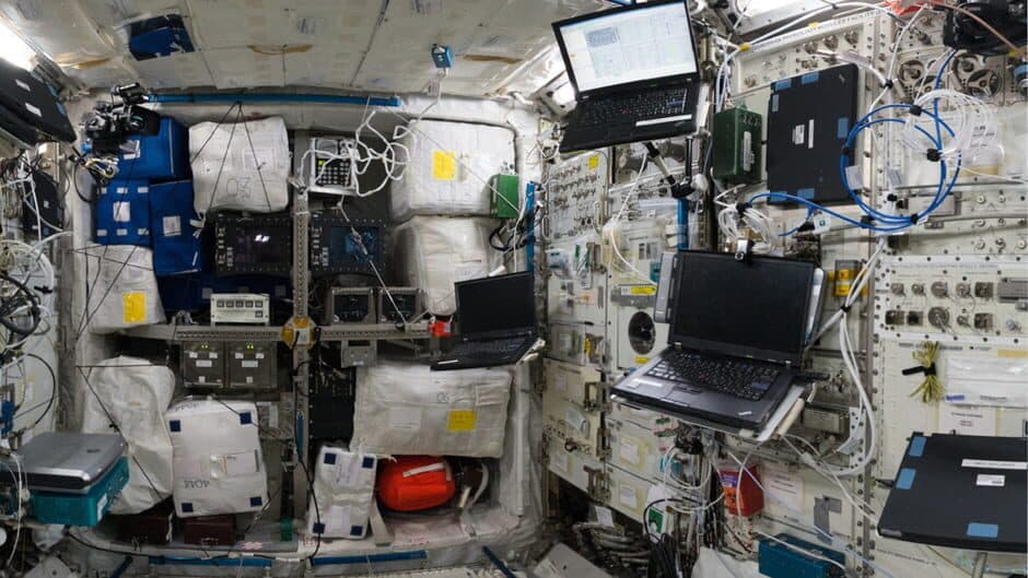 Скриншот 3 из International Space Station Tour VR