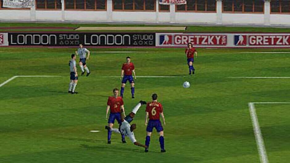 Скриншот 1 из World Tour Soccer