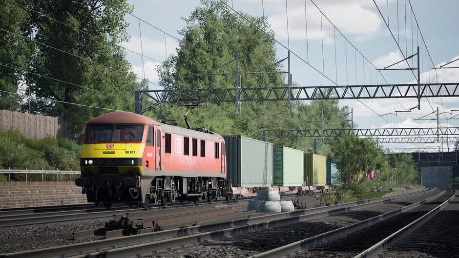 Скриншот 2 из Train Sim World 6: BR Class 90 Electric Freight Loco