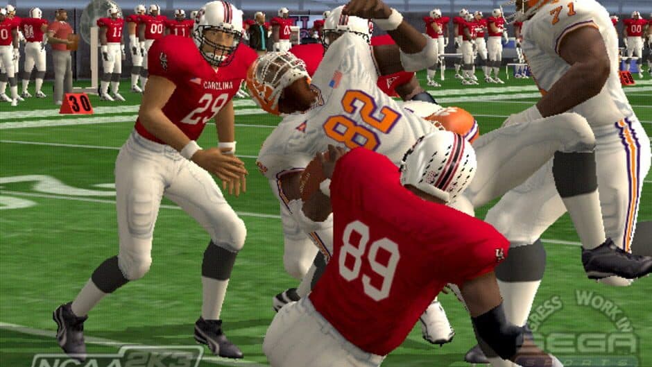 Скриншот 1 из NCAA College Football 2K3