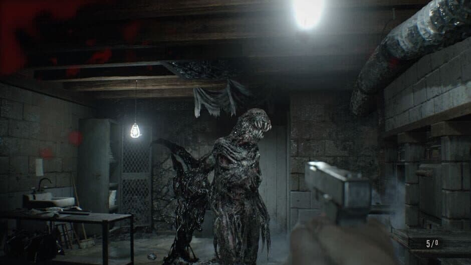 Скриншот 3 из Resident Evil 7: Biohazard - Collector's Edition