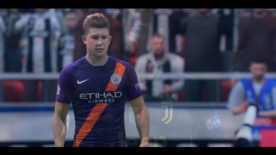 Скриншот 1 из FIFA 19: Ultimate Edition