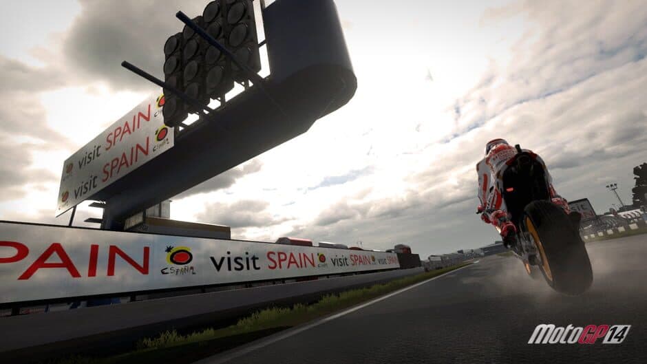 Скриншот 4 из MotoGP 14: Donington Park British Grand Prix DLC