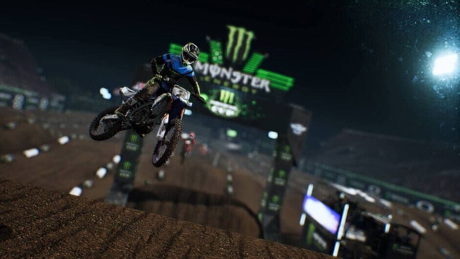 Скриншот 4 из Monster Energy Supercross: The Official Videogame - Monster Energy Cup