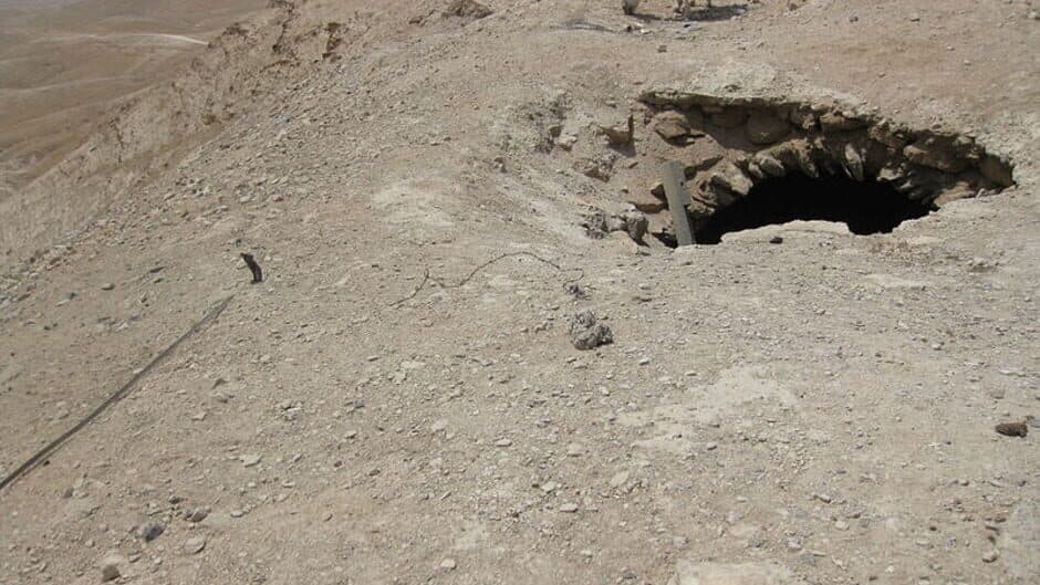 Скриншот 6 из A Hole to Another Place SCP-1437
