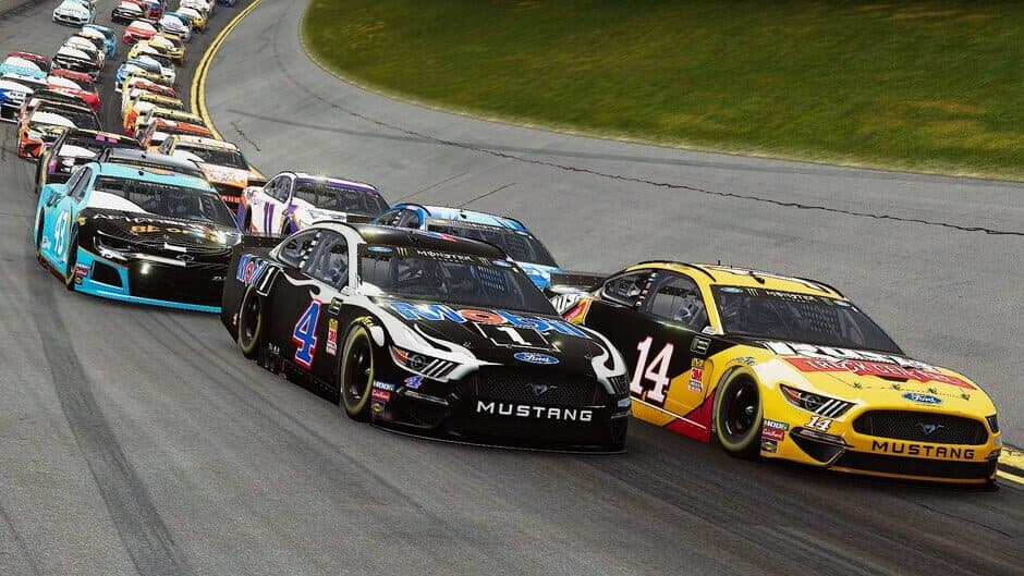Скриншот 2 из NASCAR Heat 4: Gold Edition