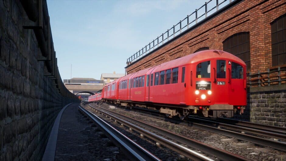 Скриншот 2 из Train Sim World 2: London Underground 1938 Stock EMU Loco