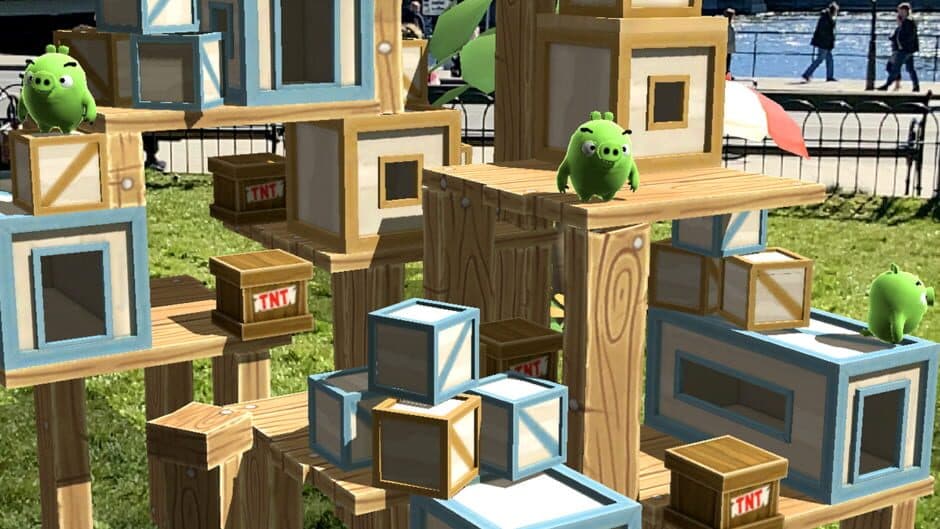 Скриншот 2 из Angry Birds AR: Isle of Pigs