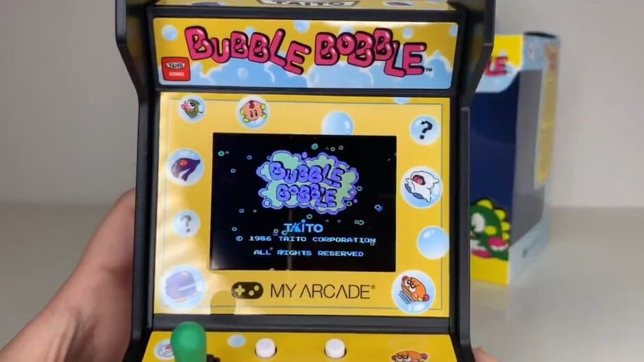 Скриншот 1 из Bubble Bobble Micro Player