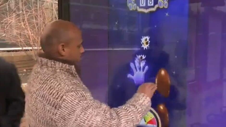 Скриншот 1 из Cadbury Creme Egg: Goo the Egg