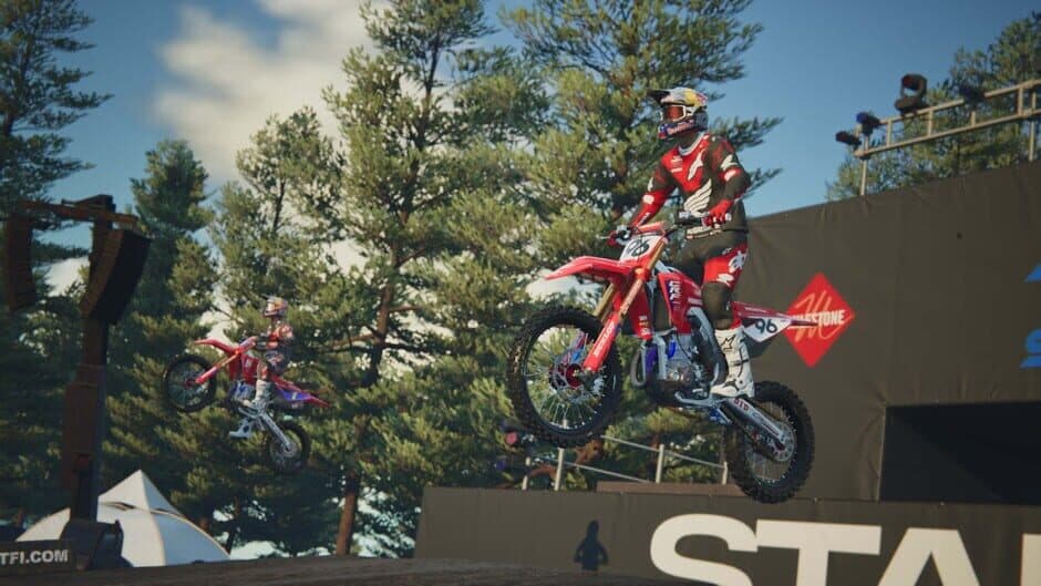 Скриншот 2 из Monster Energy Supercross 25: The Official Video Game