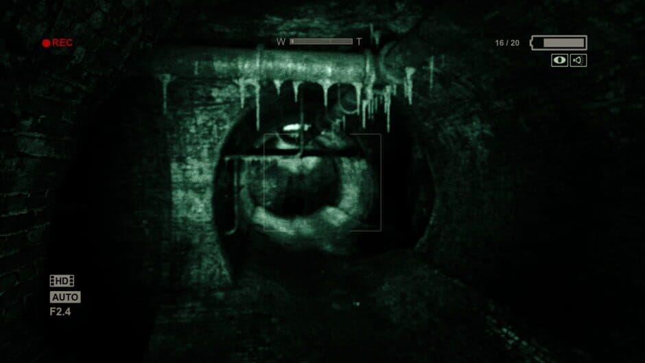 Скриншот 1 из Outlast: Bundle of Terror