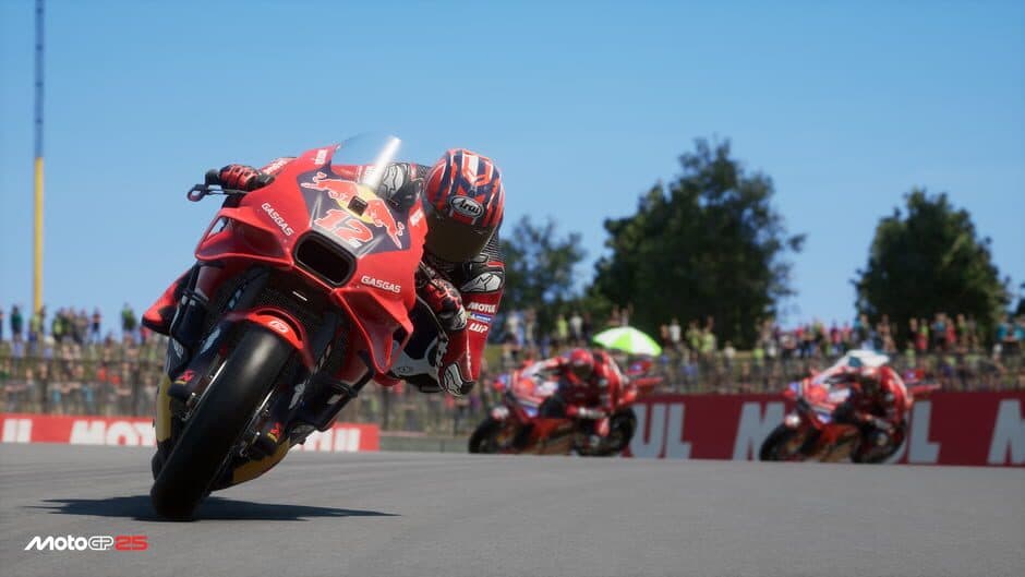 Скриншот 1 из MotoGP 25